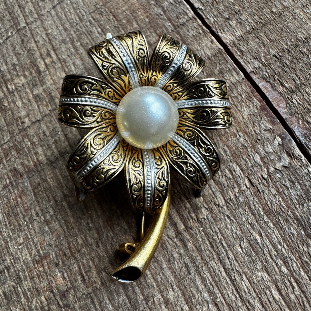 Vintage Spain Damascene Black, Gold Silver Tone Faux Pearl Large Flower Brooch